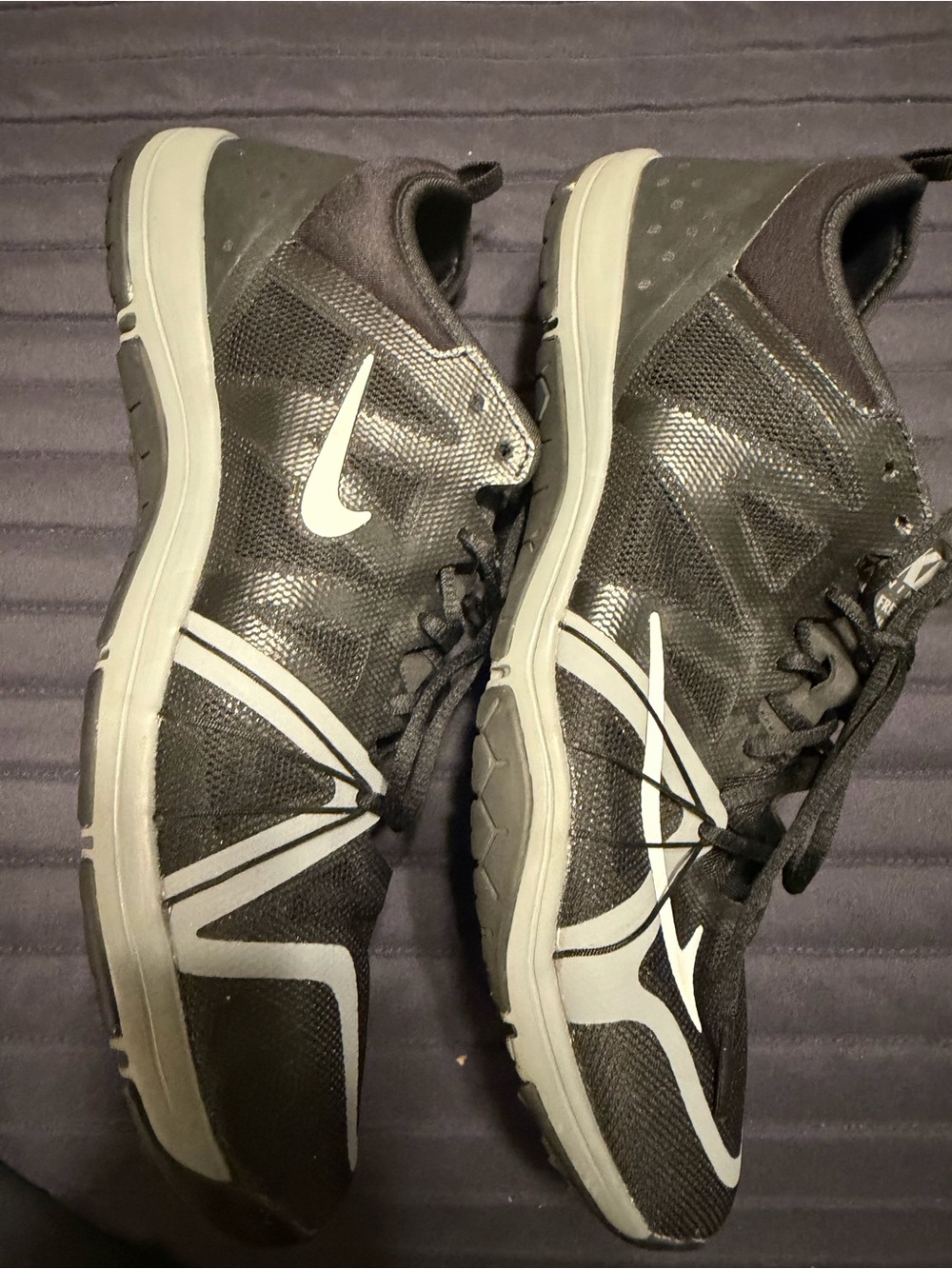 “Nike Free” Black and Gray Women's Athletic Training Shoes